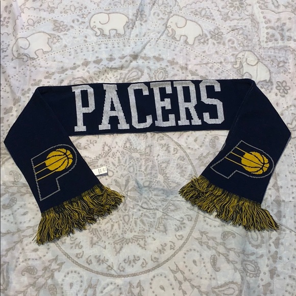 Forever Collectibles Other - Indiana Pacers Winter Scarf Basketball NBA